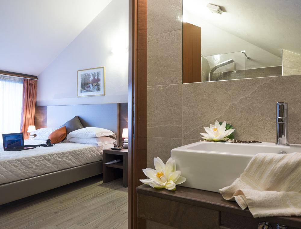 Residence Caffe Savona Alba  Dış mekan fotoğraf
