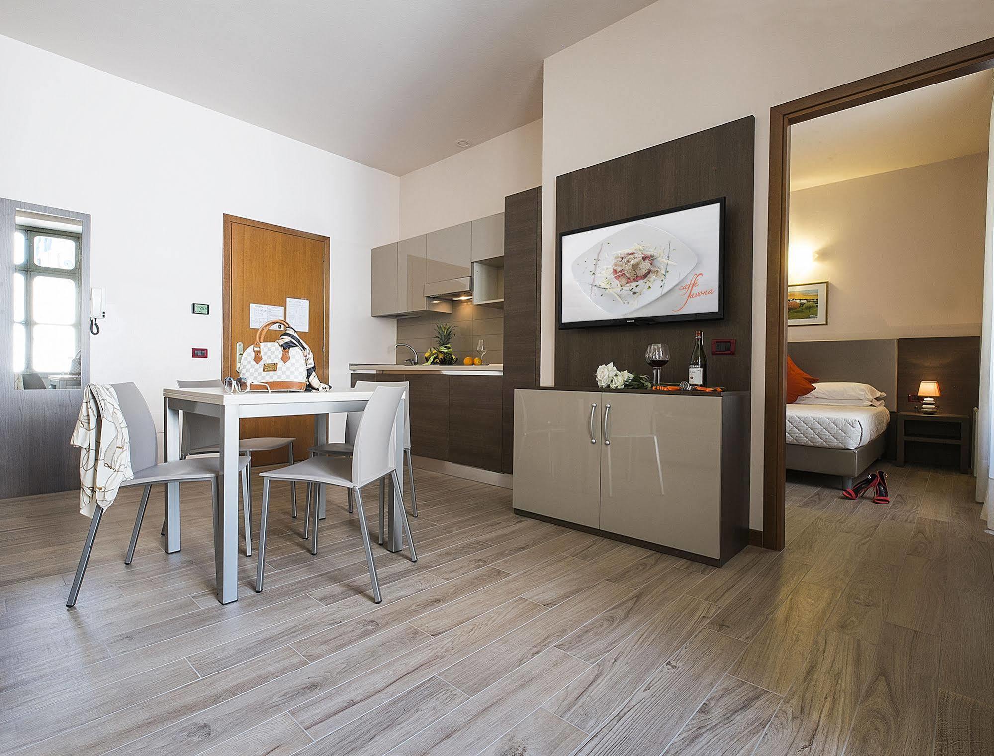 Residence Caffe Savona Alba  Dış mekan fotoğraf