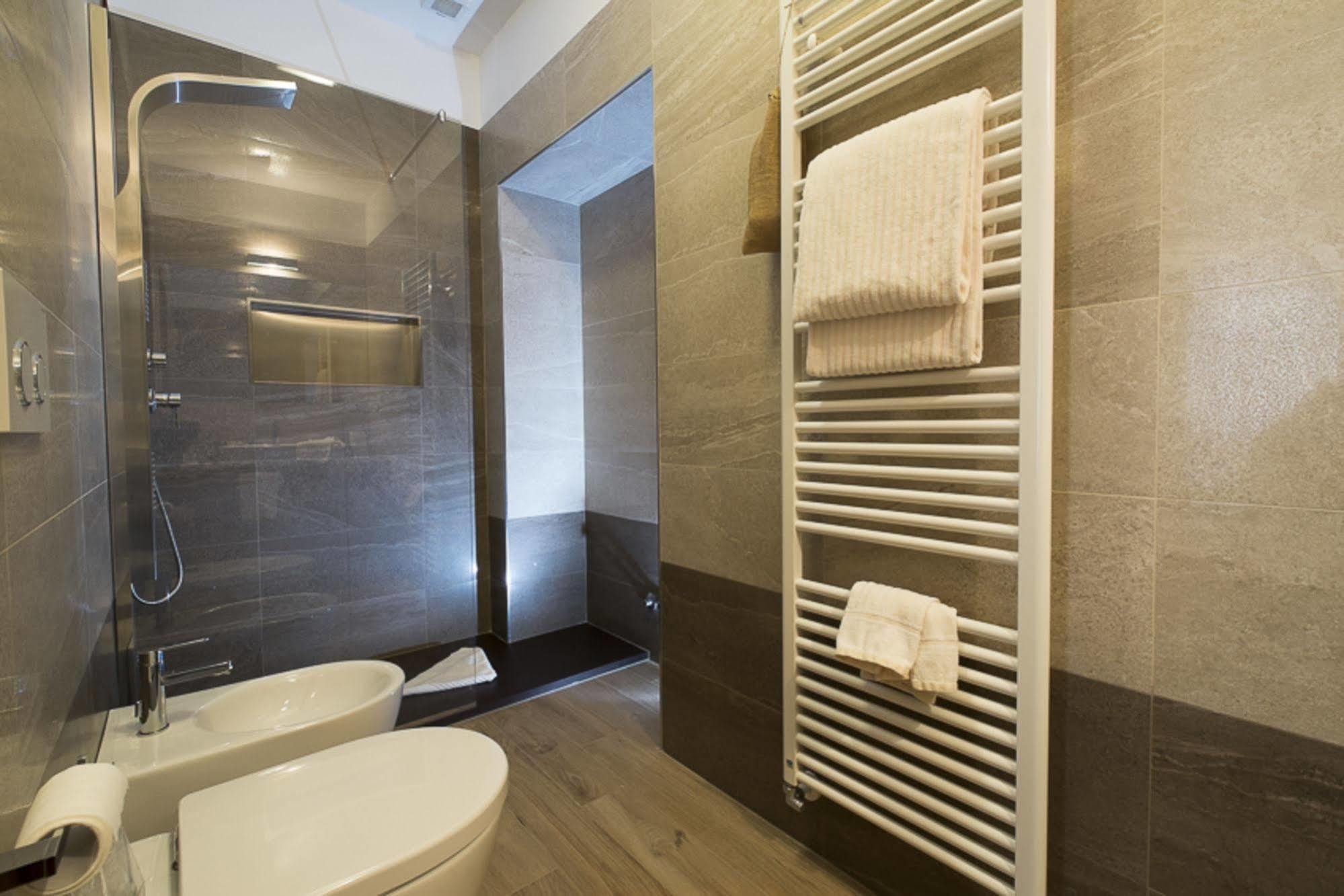 Residence Caffe Savona Alba  Dış mekan fotoğraf